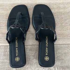 Women’s Tory Burch Black Thong Sandals Size 10 Like New